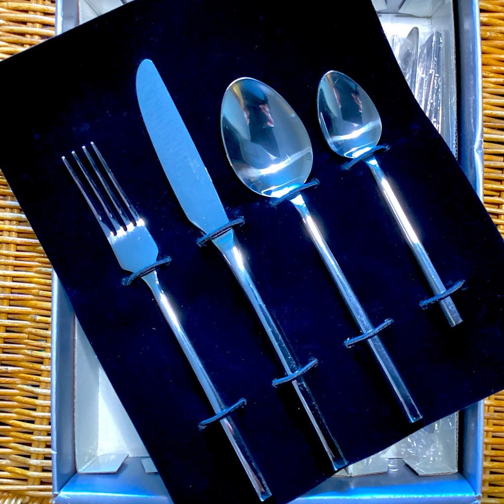 24Piece Cutlery Set